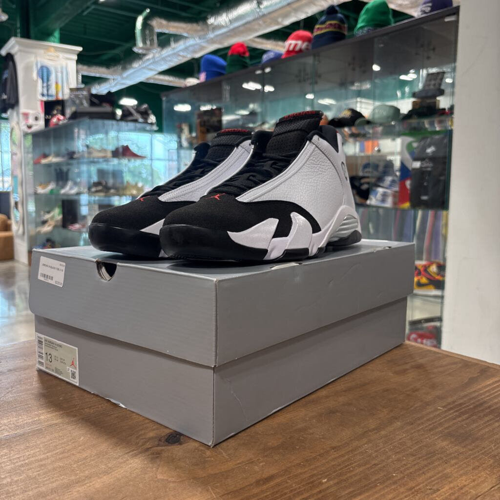 JORDAN 14 BLACK TOE // 13