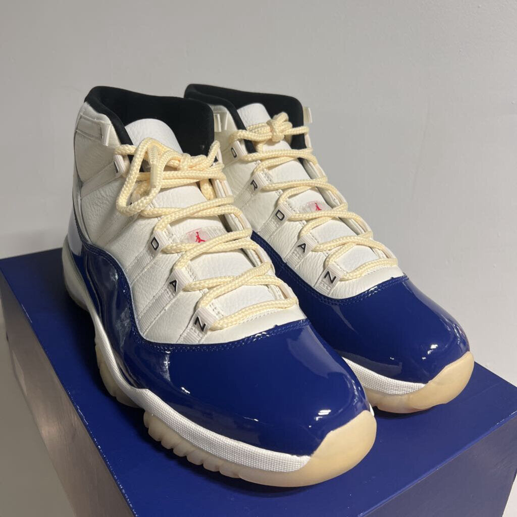JORDAN 11 RARE AIR SZ. 11 (BOX)