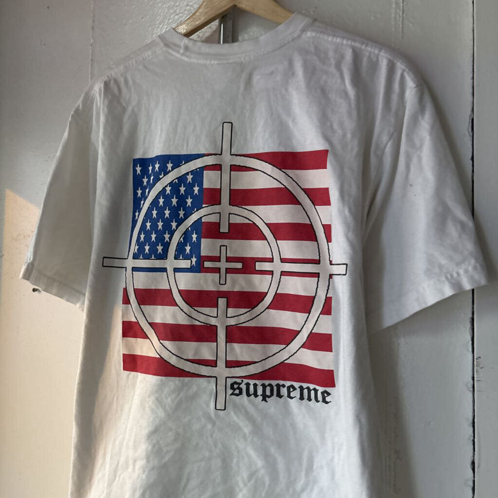 SUPREME AMERICAN FLAG TEE SZ. L