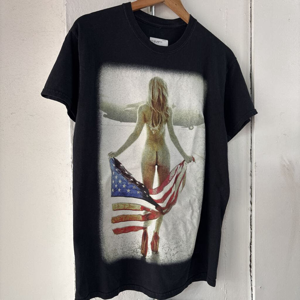 WHITE GIRL AMERICAN FLAG TEE SZ. M