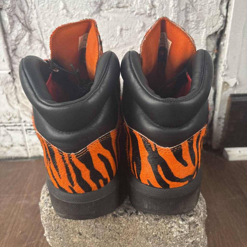 SUPREME TIMBERLAND FIELD BOOT TIGER SZ. 10.5