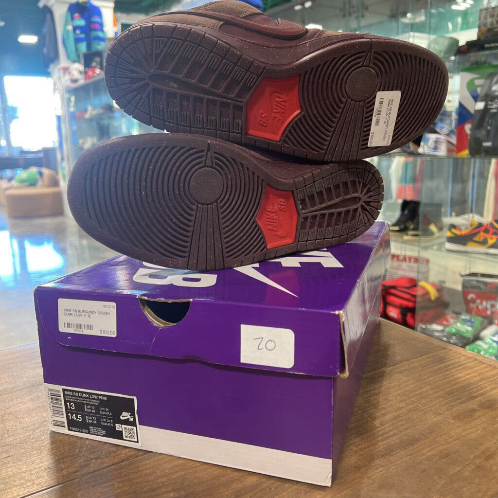 NIKE SB BURGUNDY CRUSH DUNK LOW // 13