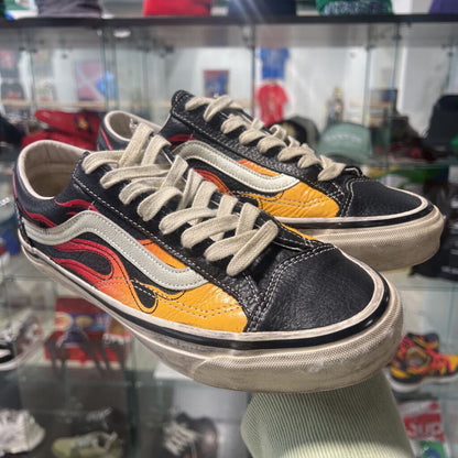 VANS OLD SKOOL FLAMES // 9M